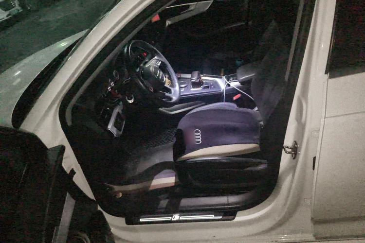Used Audi A4L 2019 40 TFSI Fashion Version China V Left Front Seat