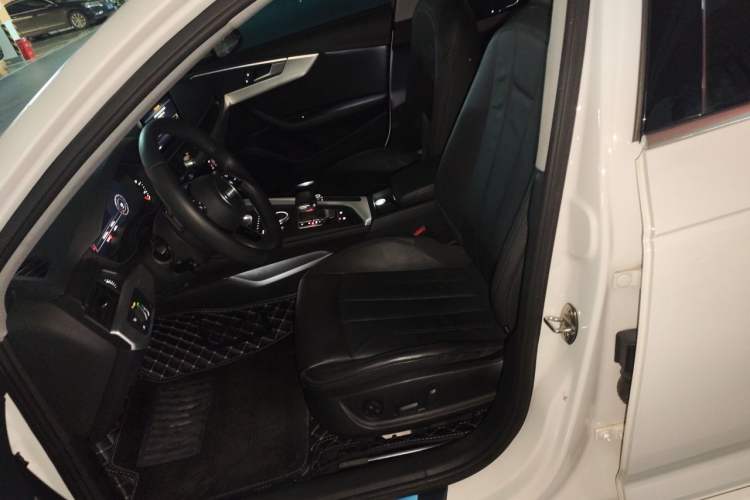 Used Audi A4L 2019 40 TFSI Fashion Version China V Left Front Seat