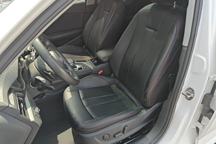 Used Audi A4L 2019 40 TFSI Ambition China VI Left Front Seat