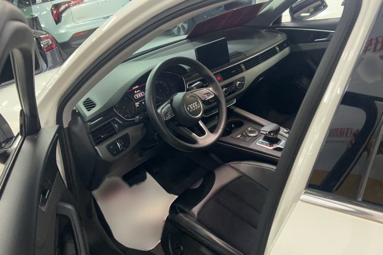 Used Audi A4L 2019 40 TFSI Ambition Version China V Left Front Seat