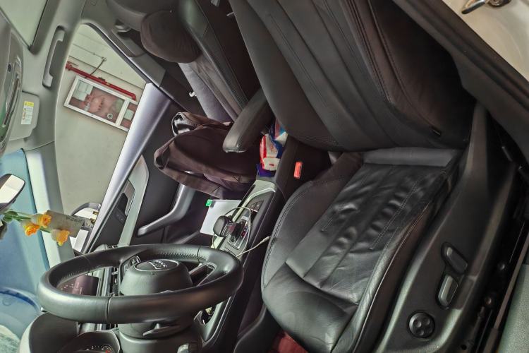 Used Audi A4L 2019 40 TFSI Fashion Version China V Left Front Seat
