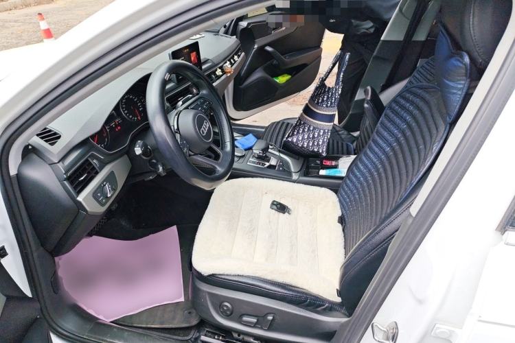 Used Audi A4L 2019 40 TFSI Ambition Version China V Left Front Seat