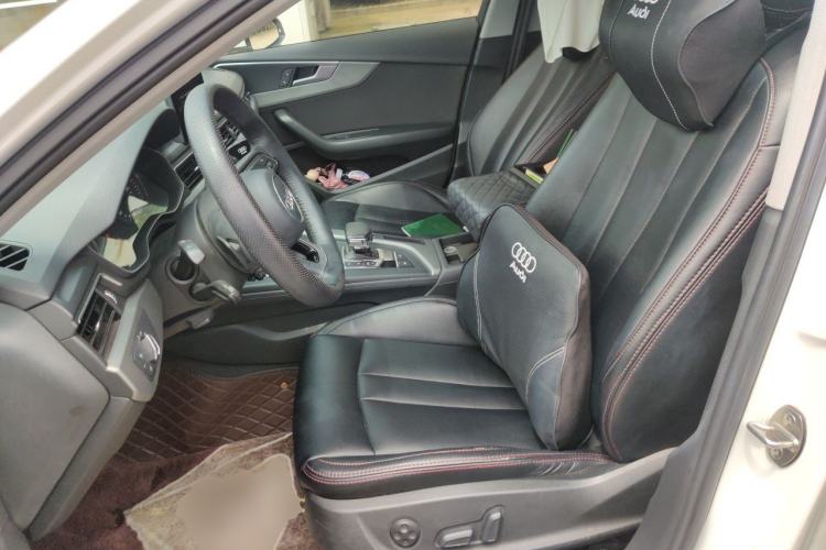 Used Audi A4L 2019 40 TFSI Ambition China VI Left Front Seat
