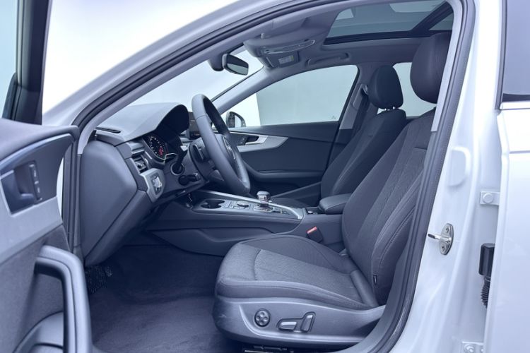 Used Audi A4L 2019 40 TFSI Ambition Version China V Left Front Seat