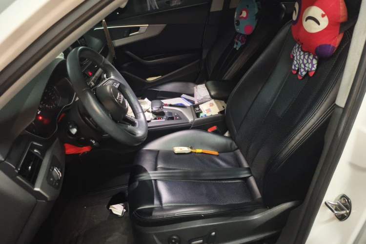Used Audi A4L 2019 40 TFSI Ambition Version China V Left Front Seat