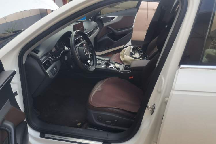 Used Audi A4L 2019 40 TFSI Ambition Version China V Left Front Seat