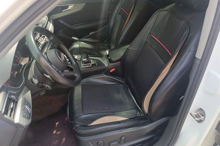 Used Audi A4L 2019 40 TFSI Ambition China VI Left Front Seat