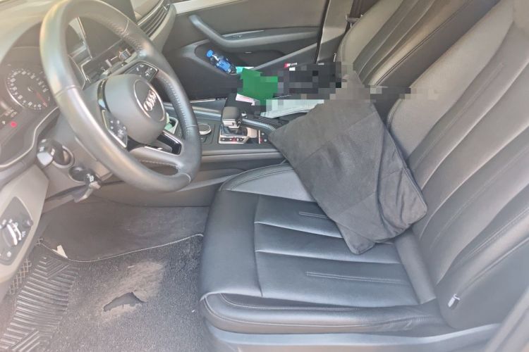 Used Audi A4L 2019 40 TFSI Ambition China VI Left Front Seat