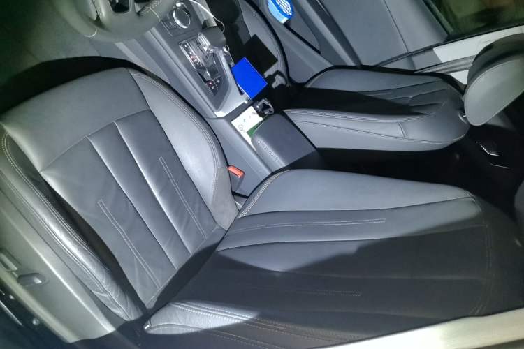Used Audi A4L 2019 45 TFSI quattro Individual Sport Edition China VI Left Front Seat
