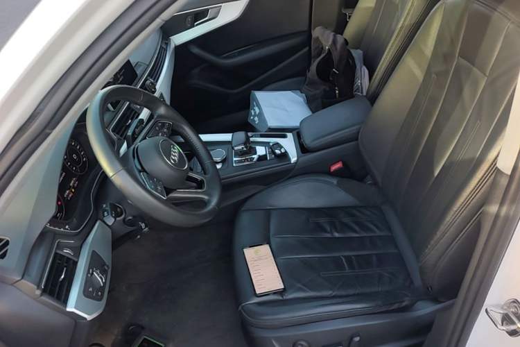 Used Audi A4L 2019 40 TFSI Fashion Version China V Left Front Seat