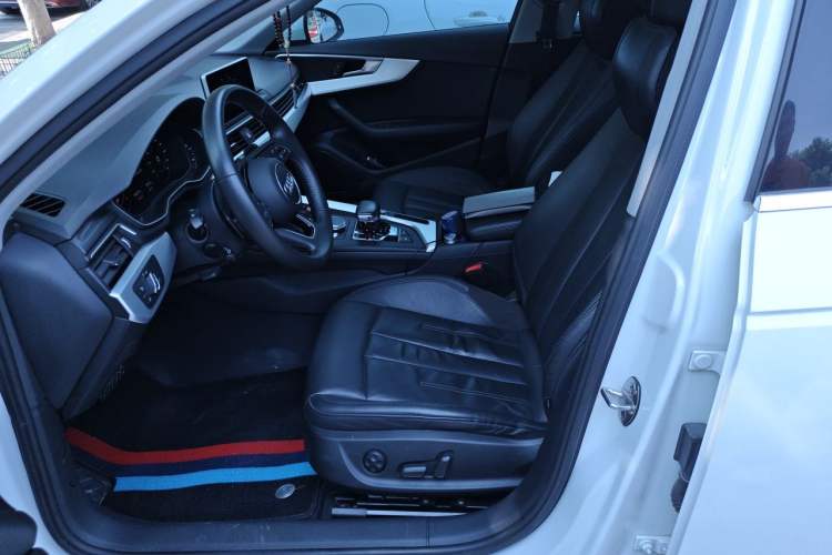 Used Audi A4L 2019 40 TFSI Fashion Version China V Left Front Seat