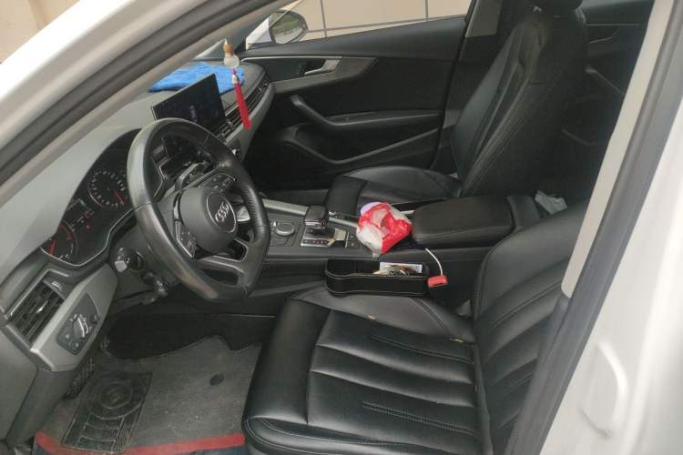 Used Audi A4L 2019 40 TFSI Ambition China VI Left Front Seat