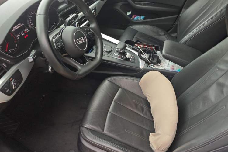 Used Audi A4L 2019 45 TFSI quattro Individual Sport Edition China VI Left Front Seat