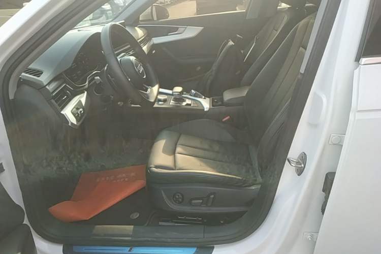 Used Audi A4L 2019 40 TFSI Fashion Version China V Left Front Seat