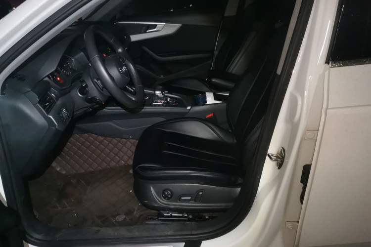 Used Audi A4L 2019 40 TFSI Ambition Version China V Left Front Seat