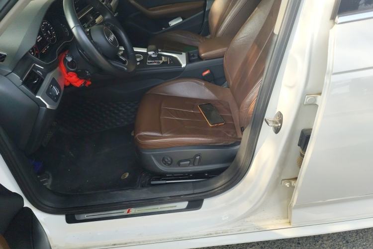 Used Audi A4L 2019 40 TFSI Fashion Version China V Left Front Seat