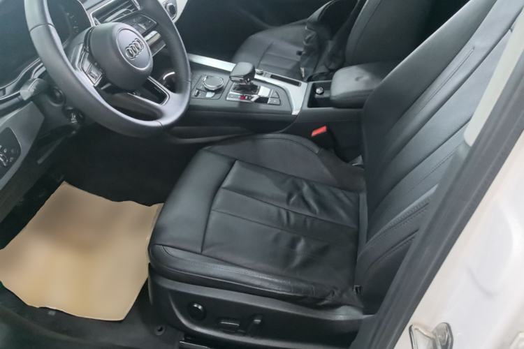 Used Audi A4L 2019 40 TFSI Fashion Version China V Left Front Seat