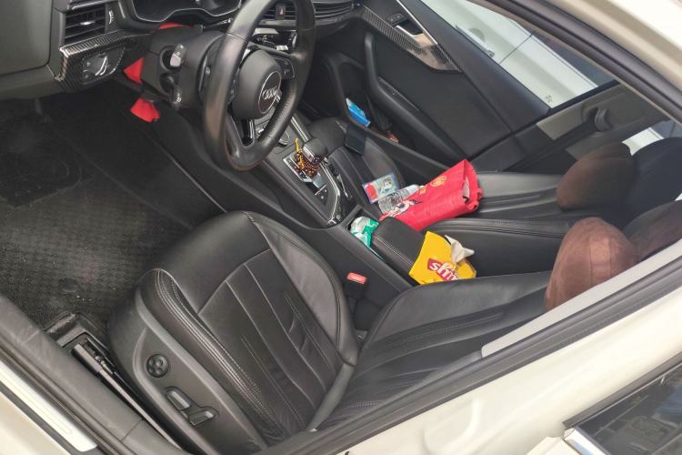 Used Audi A4L 2019 40 TFSI Ambition Version China V Left Front Seat