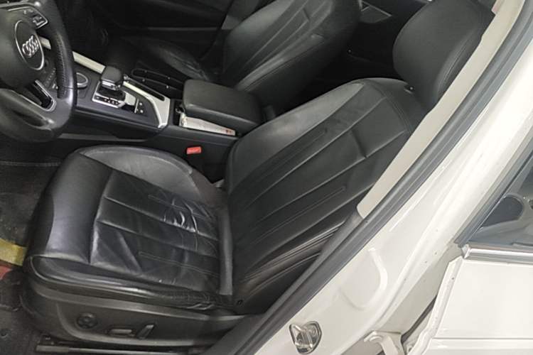 Used Audi A4L 2019 40 TFSI Fashion Version China V Left Front Seat