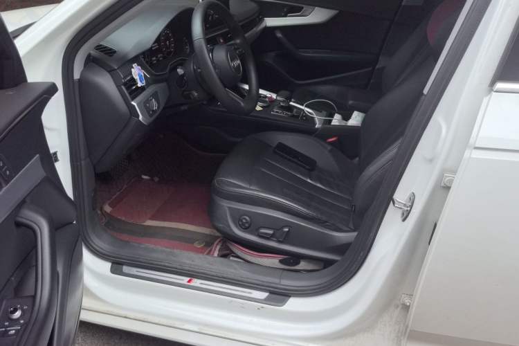 Used Audi A4L 2019 40 TFSI Fashion Version China V Left Front Seat