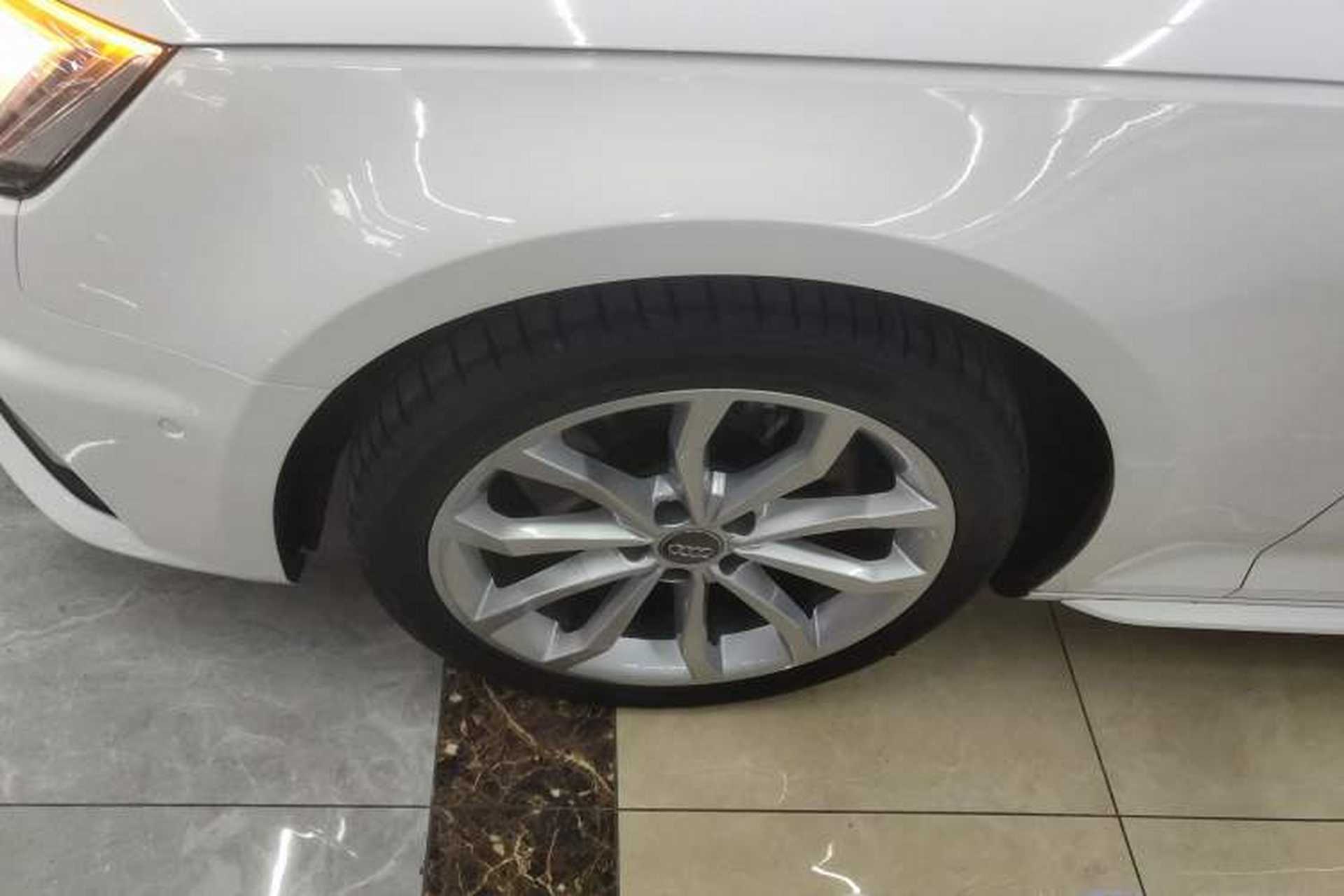 Used Audi A4L 2019 40 TFSI Fashion Version China V Left Front Wheel Hub