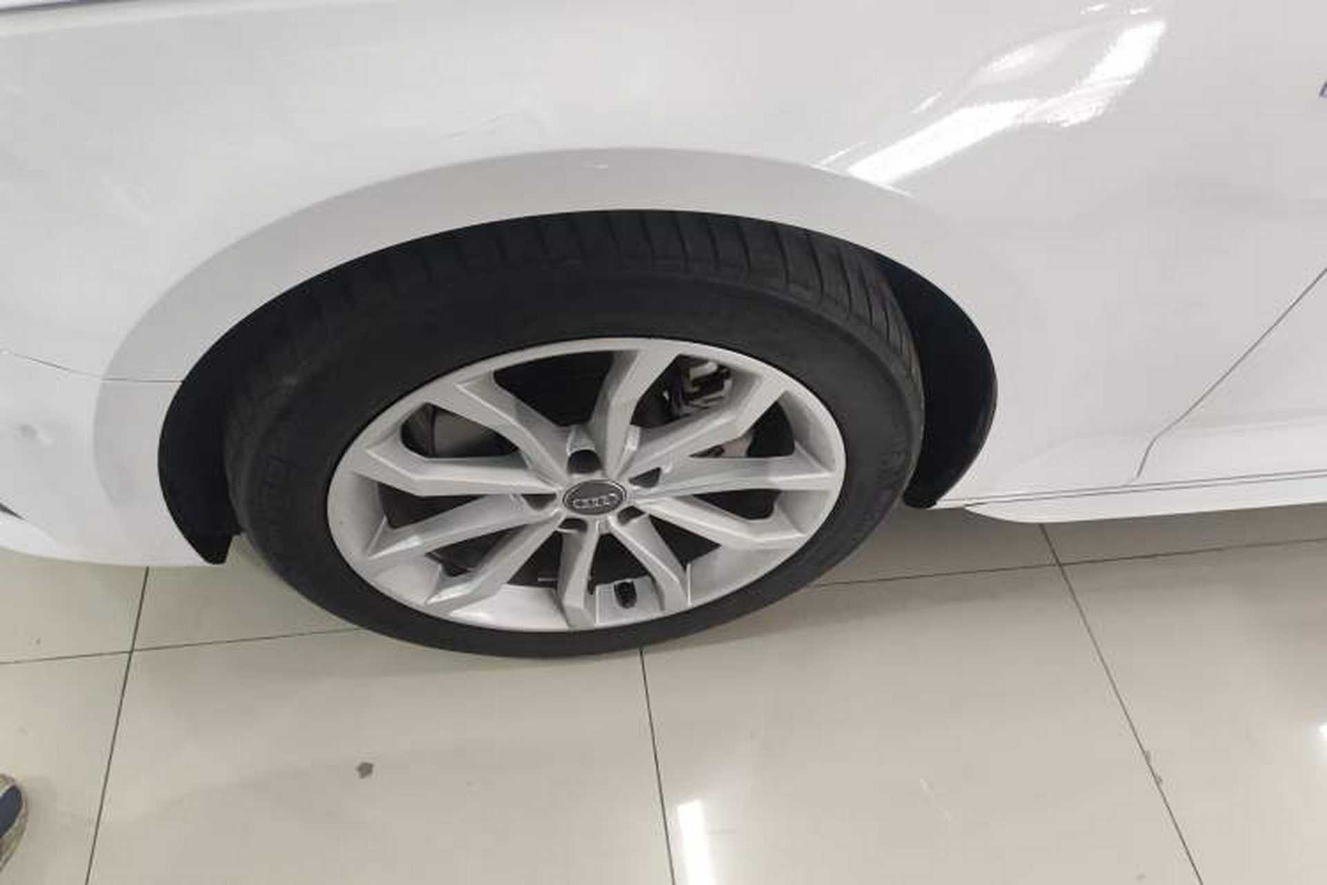 Used Audi A4L 2019 40 TFSI Fashion Edition China VI Emission Standard Left Front Wheel Hub
