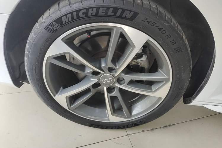 Used Audi A4L 2019 40 TFSI Fashion Version China V Left Front Wheel Hub