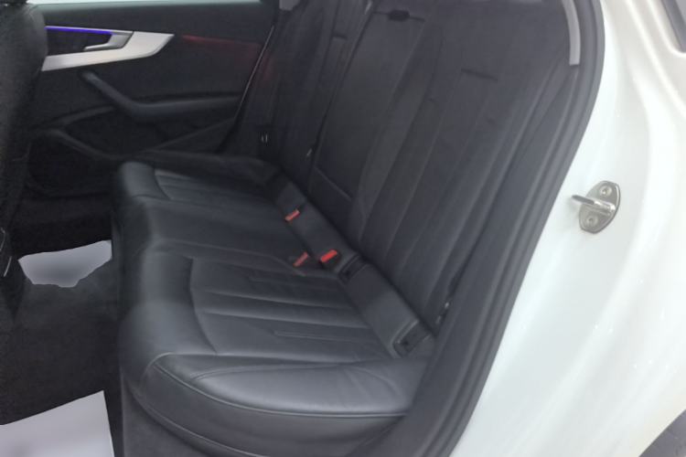 Used Audi A4L 2019 40 TFSI Fashion Edition China VI Emission Standard Left Rear Seat