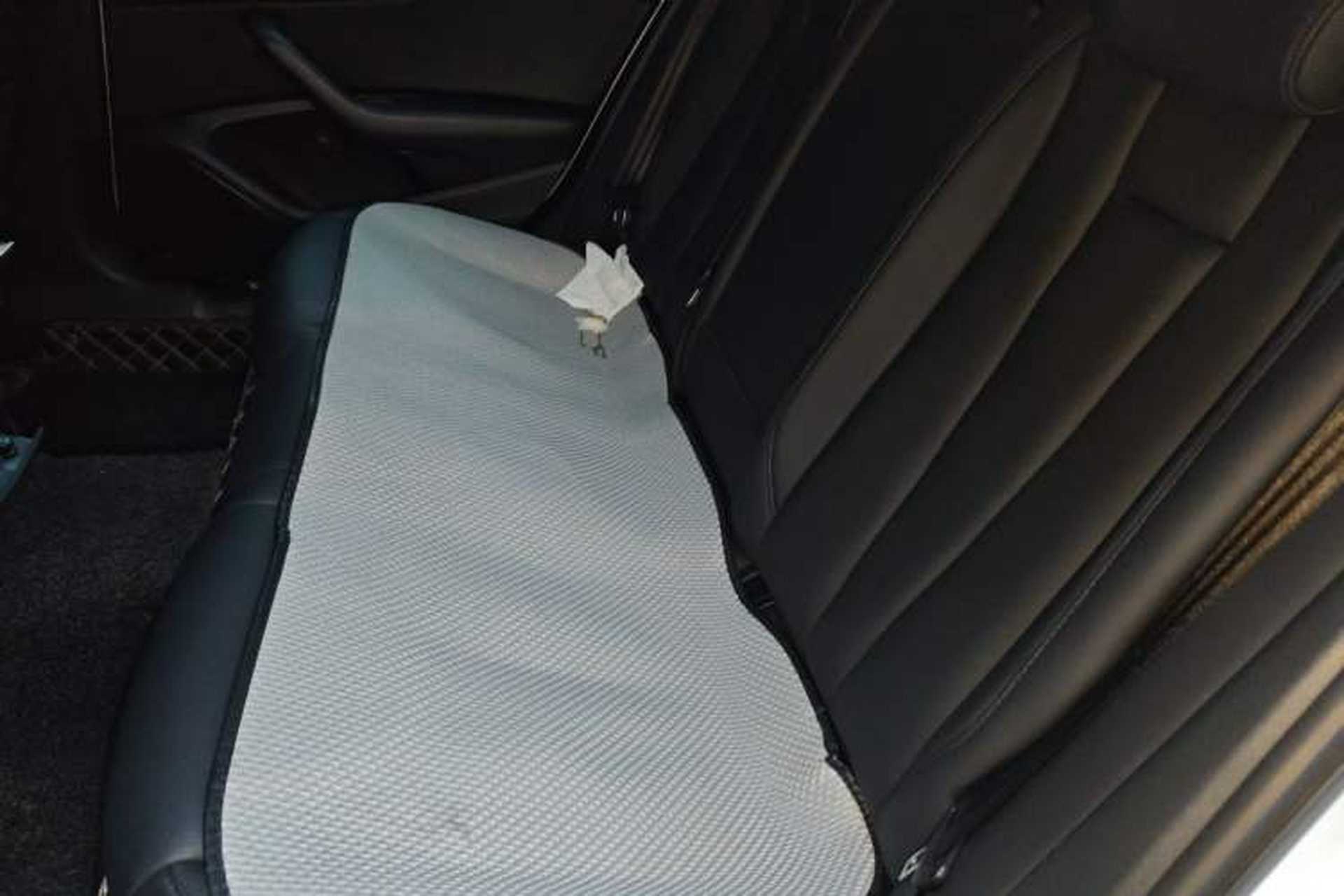 Used Audi A4L 2019 40 TFSI Ambition China VI Left Rear Seat