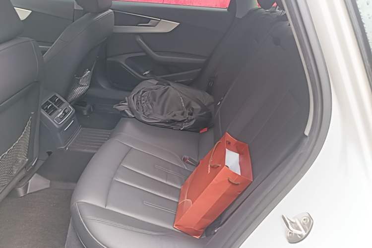 Used Audi A4L 2019 40 TFSI Fashion Version China V Left Rear Seat
