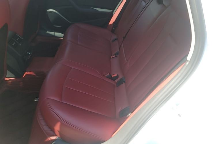 Used Audi A4L 2019 40 TFSI Ambition China VI Left Rear Seat
