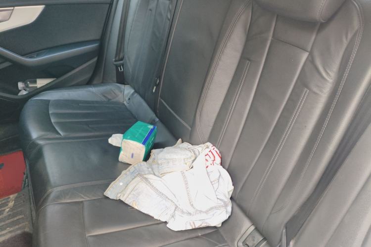 Used Audi A4L 2019 40 TFSI Fashion Version China V Left Rear Seat