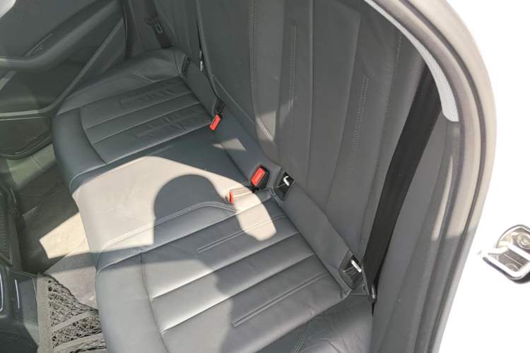 Used Audi A4L 2019 40 TFSI Fashion Version China V Left Rear Seat