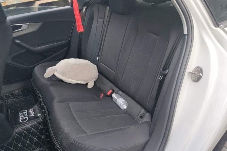 Used Audi A4L 2019 35 TFSI Ambition China V Left Rear Seat