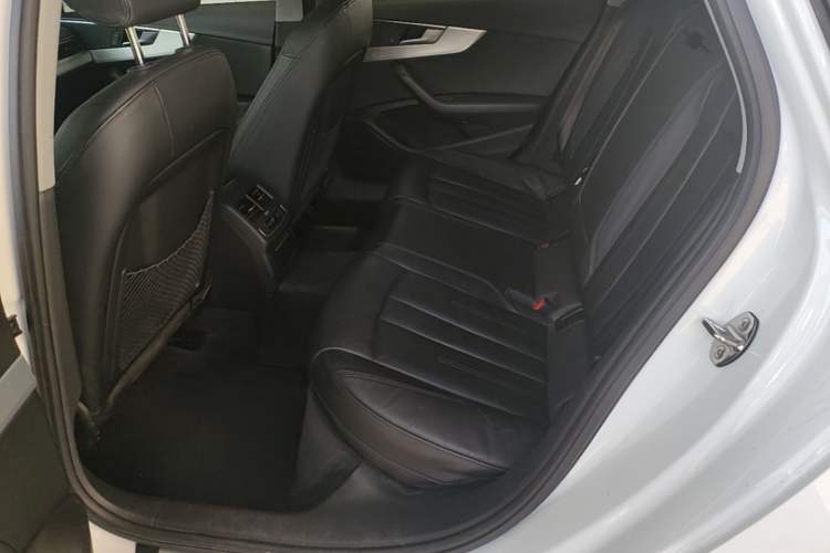 Used Audi A4L 2019 40 TFSI Fashion Version China V Left Rear Seat