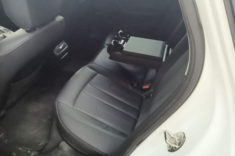 Used Audi A4L 2019 40 TFSI Fashion Version China V Left Rear Seat