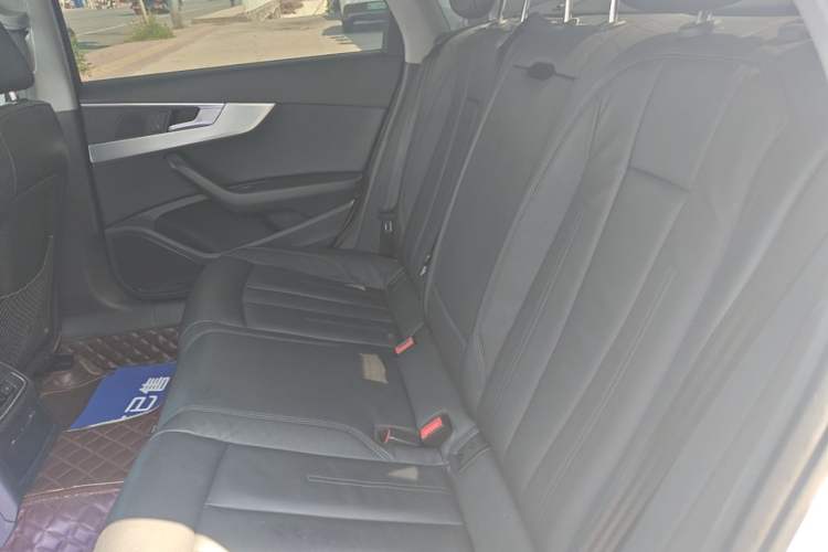 Used Audi A4L 2019 40 TFSI Fashion Version China V Left Rear Seat