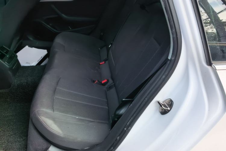 Used Audi A4L 2019 40 TFSI Ambition China VI Left Rear Seat