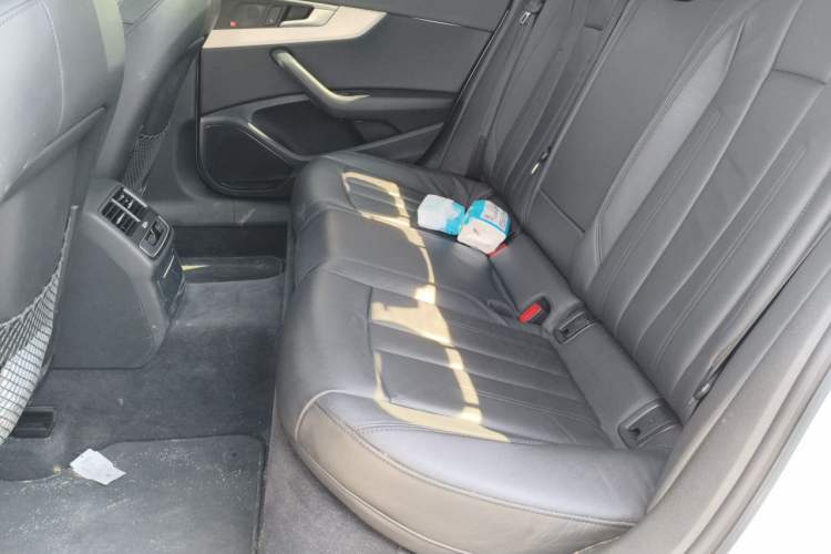 Used Audi A4L 2019 45 TFSI quattro Individual Sport Edition China V Left Rear Seat