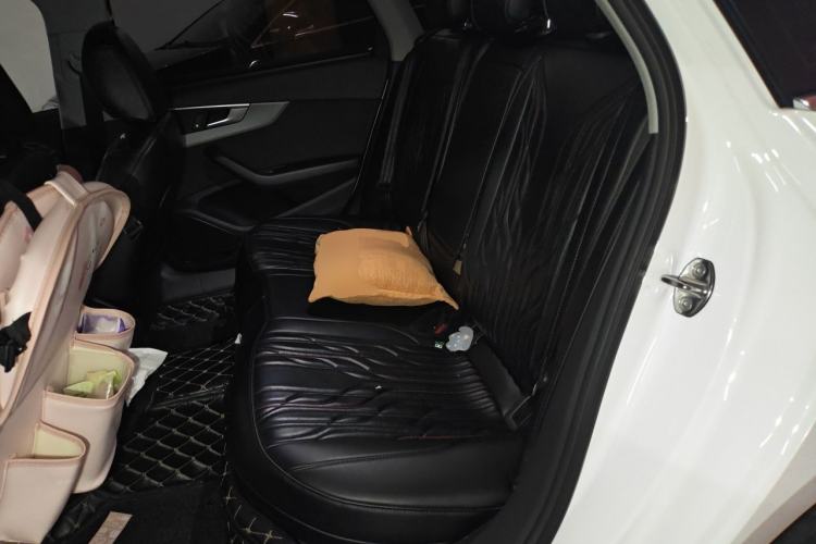 Used Audi A4L 2019 40 TFSI Ambition China VI Left Rear Seat