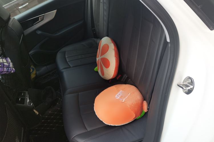 Used Audi A4L 2019 40 TFSI Fashion Version China V Left Rear Seat