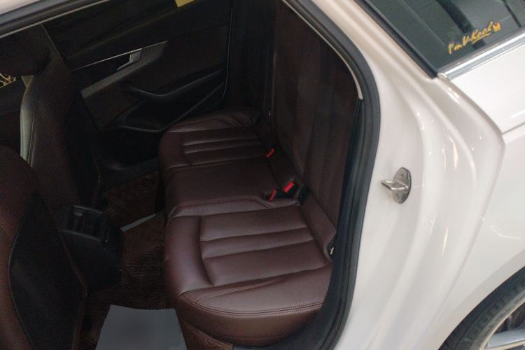 Used Audi A4L 2019 40 TFSI Ambition China VI Left Rear Seat