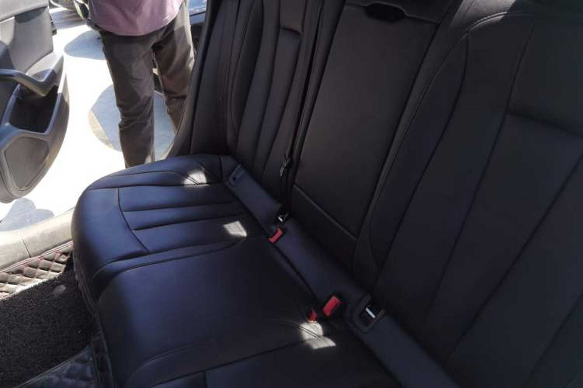 Used Audi A4L 2019 40 TFSI Ambition China VI Left Rear Seat
