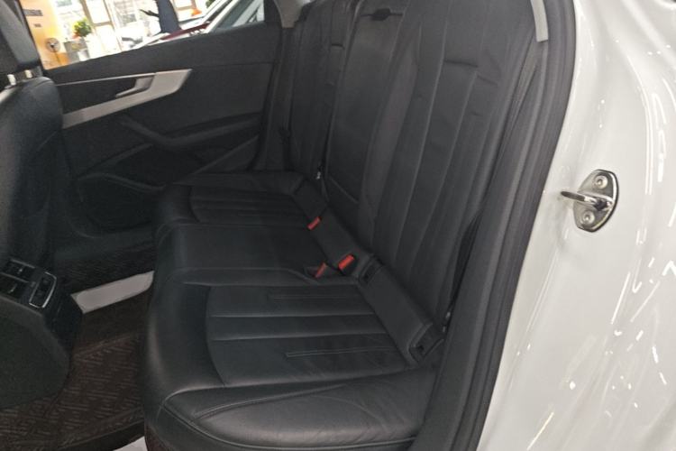 Used Audi A4L 2019 40 TFSI Fashion Version China V Left Rear Seat