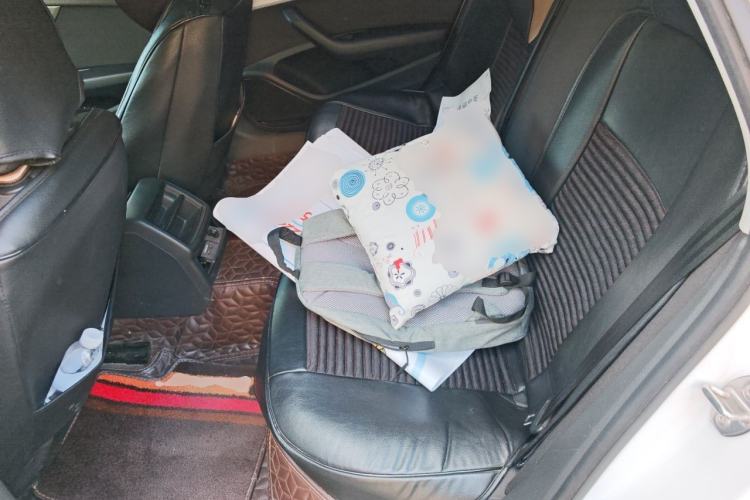 Used Audi A4L 2019 40 TFSI Ambition China VI Left Rear Seat