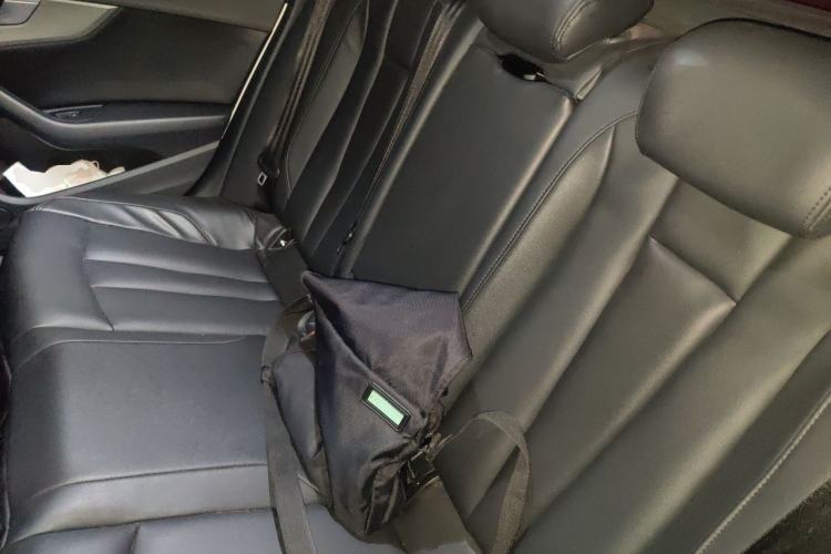 Used Audi A4L 2019 40 TFSI Ambition China VI Left Rear Seat