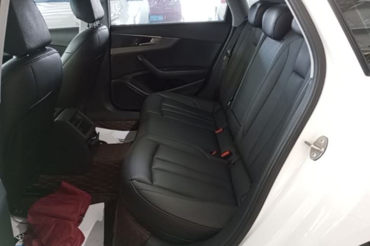 Used Audi A4L 2019 40 TFSI Ambition China VI Left Rear Seat