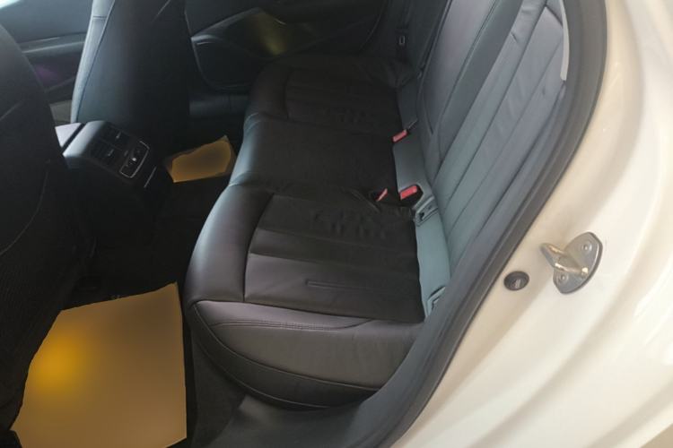 Used Audi A4L 2019 40 TFSI Fashion Edition China VI Emission Standard Left Rear Seat