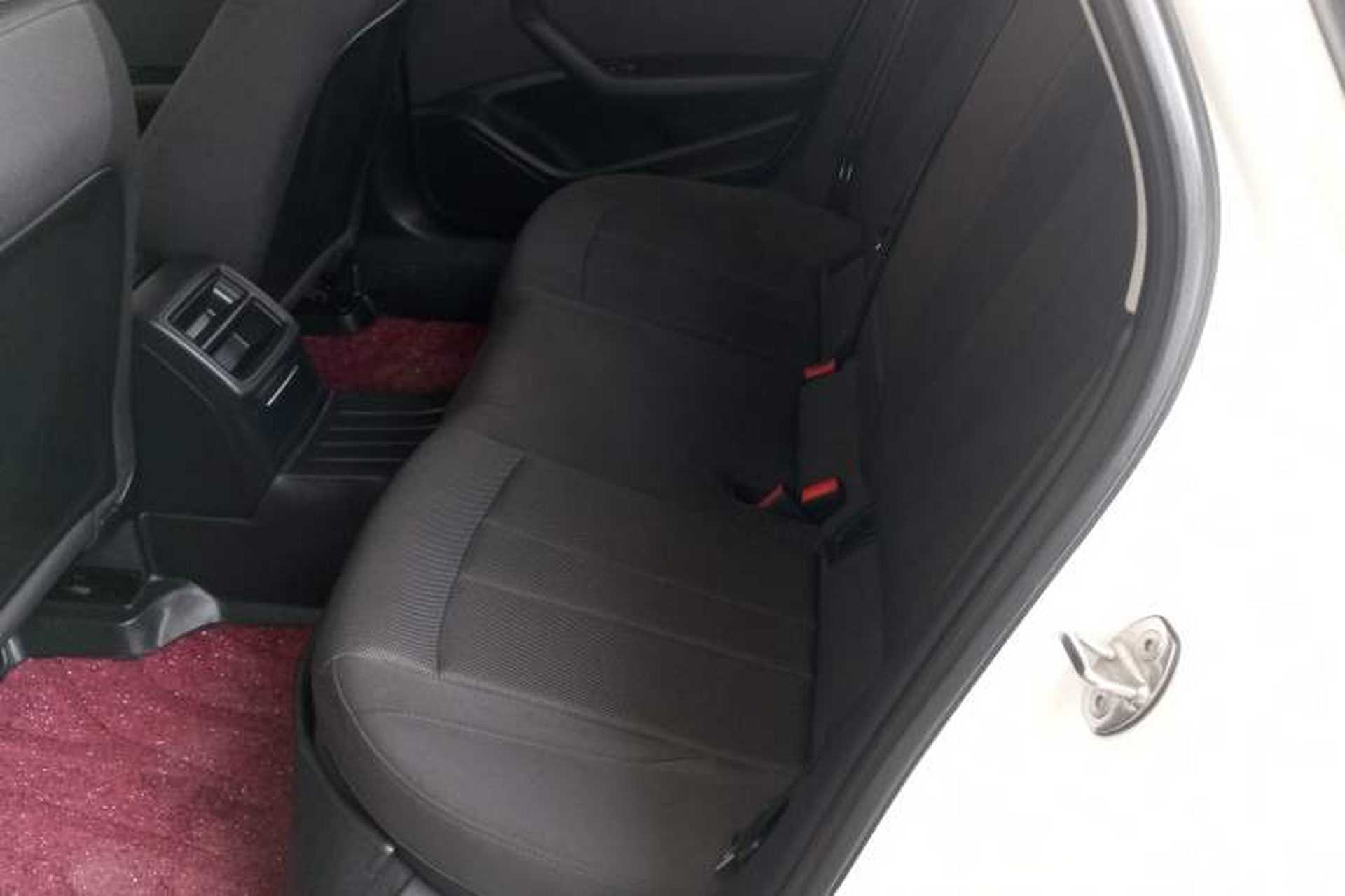 Used Audi A4L 2019 40 TFSI Ambition China VI Left Rear Seat