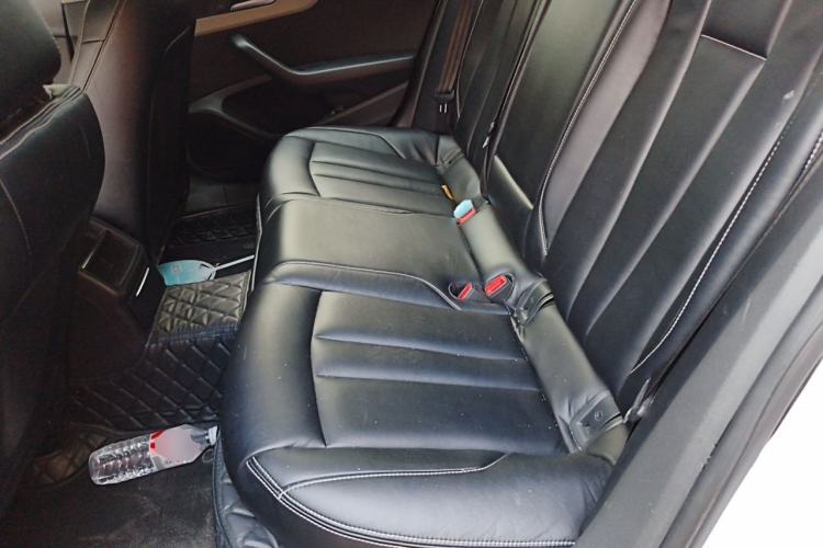Used Audi A4L 2019 40 TFSI Ambition China VI Left Rear Seat